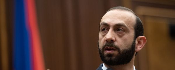 Спикер Национального собрания Арарат Мирзоян на пленарном заседании Парламента Армении (5 марта 2019). Еревaн - Sputnik Армения