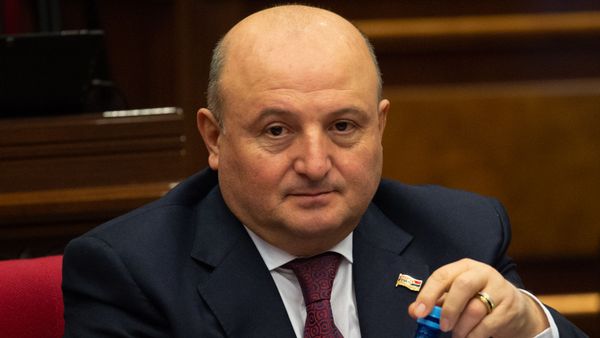 Депутат от фракции Процветающая Армения Вардан Гукасян на пленарном заседании Парламента Армении (5 марта 2019). Еревaн - Sputnik Армения
