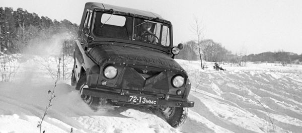 Легковой автомобиль УАЗ-469. Архивное фото Легковой автомобиль УАЗ-469. Архивное фото - Sputnik Армения
