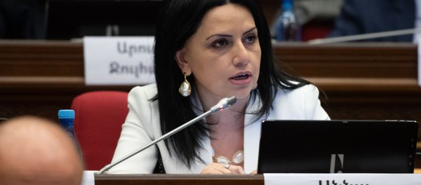 Депутат от фракции Мой Шаг Анна Карапетян на пленарном заседании Парламента Армении (5 марта 2019). Еревaн - Sputnik Армения
