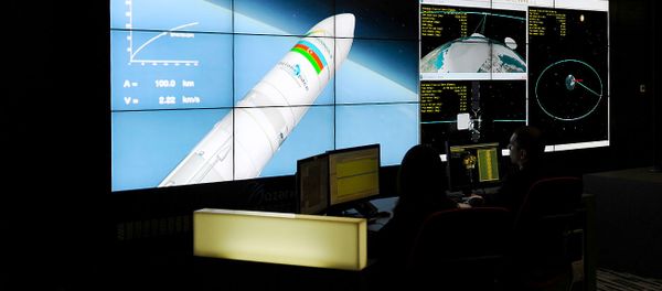 Наблюдение за процессом запуска на орбиту телекоммуникационного спутника Azerspace-1 (8 февраля 2013). - Sputnik Արմենիա