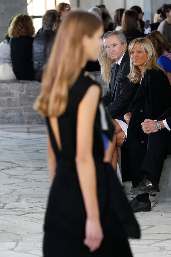 LVMH խմբի հիմնադիր և գլխավոր գործադիր տնօրեն Բեռնար Առնոն կնոջ՝ դաշնակահարուհի Հելենի հետ - Sputnik Արմենիա