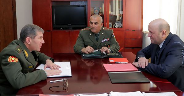 Начальник войск РХБЗ России обсудил в Ереване вопросы сотрудничества - Sputnik Армения