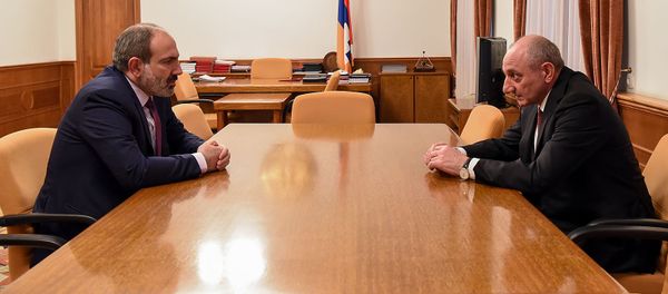 Премьер-министр Армении Никол Пашинян встретился с президентом Карабаха Бако Саакяном (11 марта 2019). Степанакерт - Sputnik Армения
