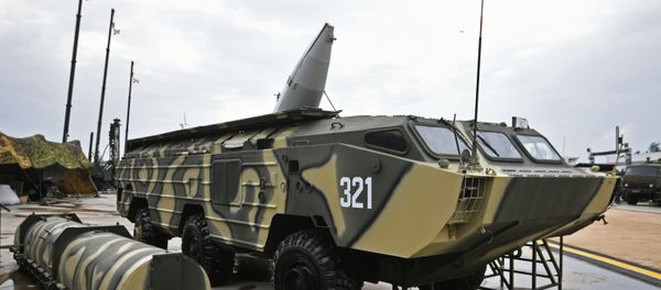 Пусковая установка ракетного комплекса Точка на международном военно-техническом форуме Армия-2017. - Sputnik Արմենիա