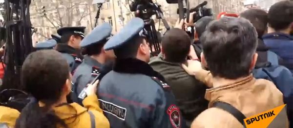 Прямой эфир с проспекта Маштоца - Sputnik Արմենիա