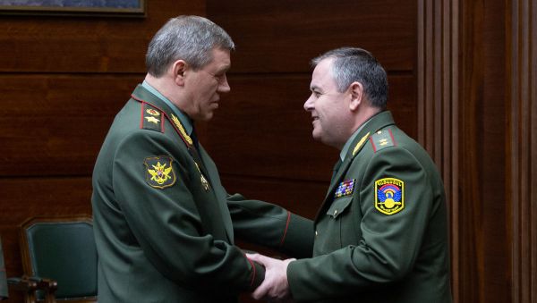 Начальник Генштаба ВС России поблагодарил Армению за участие в восстановлении мирной жизни в Сирии - Sputnik Армения