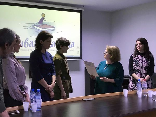 Оживший в девочке военный и не только: жюри конкурса Живая классика ждал сюрприз Оживший в девочке военный и не только: жюри конкурса Живая классика ждал сюрприз - Sputnik Армения