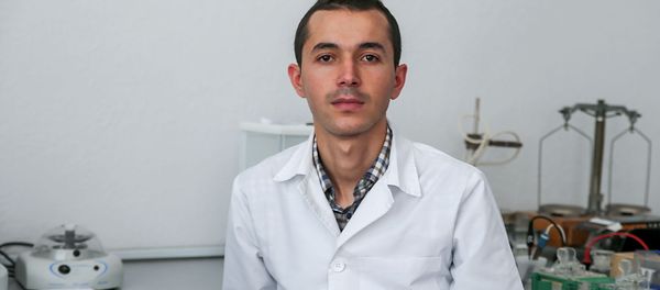 Аспирант, сотрудник кафедры нейрологии Ереванского медицинского университета Сеник Матинян Аспирант, сотрудник кафедры нейрологии Ереванского медицинского университета Сеник Матинян - Sputnik Армения