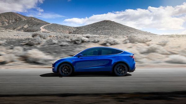 Tesla-ն ներկայացրել է իր նոր ամենագնաց էլեկտրամեքենան. տեսանյութ և լուսանկար - Sputnik Արմենիա