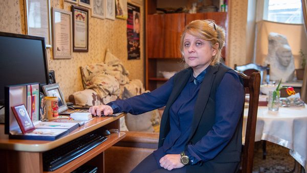Мать Адама Саакяна Гаяне Антонян-Саакян Мать Адама Саакяна Гаяне Антонян-Саакян - Sputnik Армения