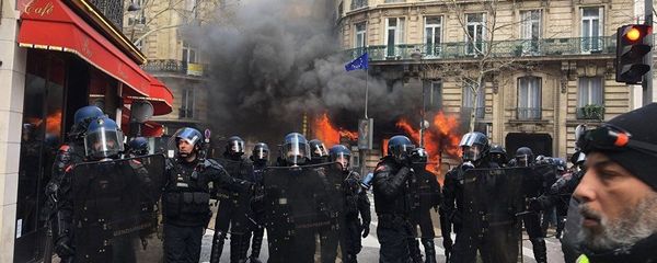 Акция протеста Желтых жилетов (16 марта 2019). Париж Акция протеста Желтых жилетов (16 марта 2019). Париж - Sputnik Армения