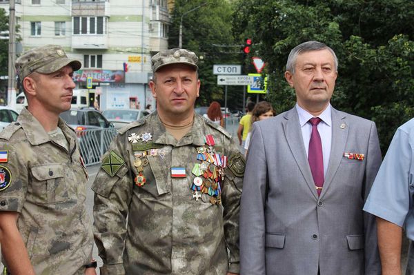 Спецагент Самвел, или Как Мартоян привел в Крым весну вместо войны Спецагент Самвел, или Как Мартоян привел в Крым весну вместо войны - Sputnik Армения