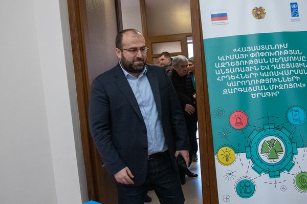 Лесные пожары и крутое оборудование: Россия помогает Армении в борьбе со стихией - Sputnik Армения