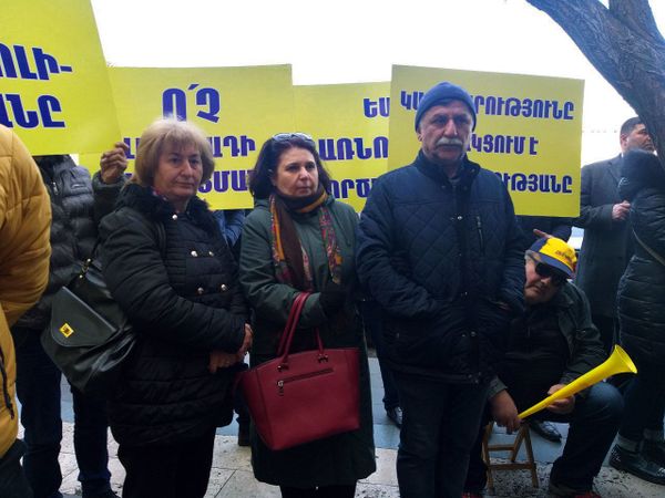 Երևանում կրկին հնչում է «դըմփ–դըմփ– հու»–ն. արտադրողները բողոքի ակցիա են կազմակերպել - Sputnik Արմենիա