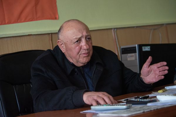 Тетрадь должников Ранчпара и визит Пашиняна: кого едва не хватил удар от сюрприза премьера - Sputnik Армения