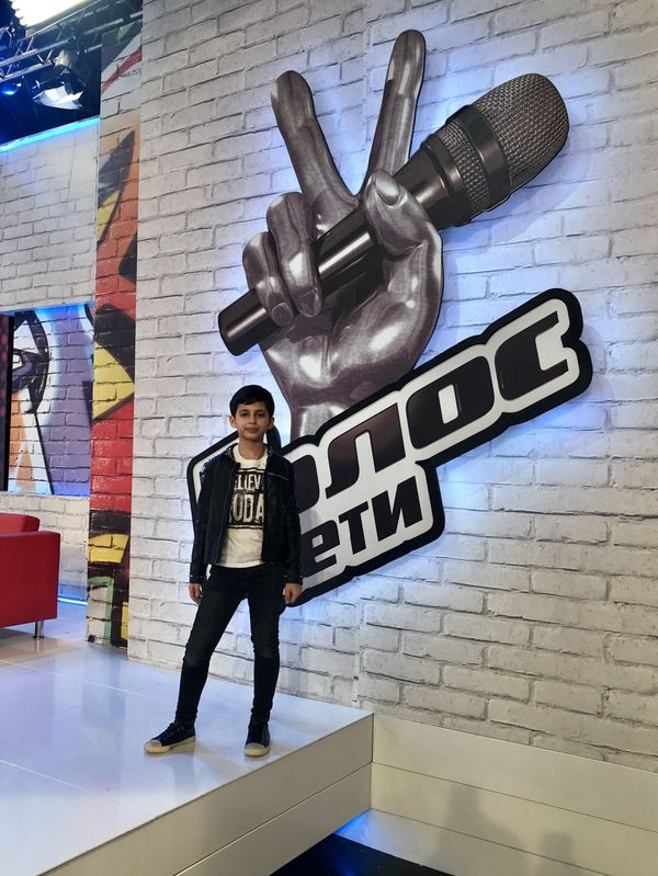 Хит Show Must Go On довел Роберта Багратяна до Голоса: какой совет Лободы он не забудет - Sputnik Армения