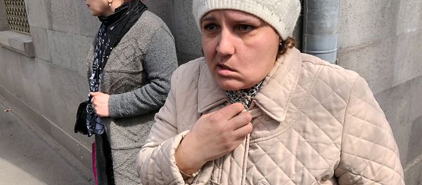 Уборщицы, обслуживающие парламент Армении, недовольны сокращением зарплат - Sputnik Армения