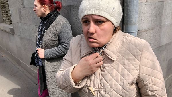 Уборщицы, обслуживающие парламент Армении, недовольны сокращением зарплат - Sputnik Армения