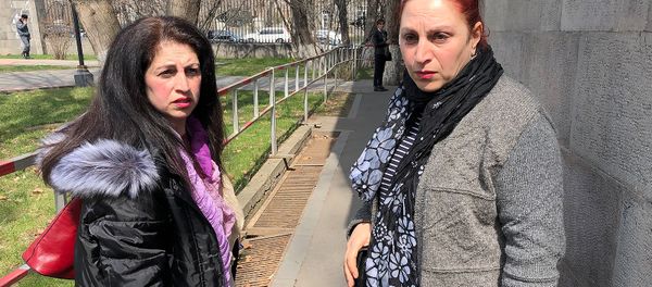 Уборщицы, обслуживающие парламент Армении, недовольны сокращением зарплат - Sputnik Արմենիա