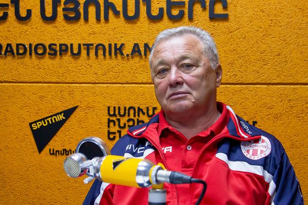Приехал в Армению не для времяпрепровождения: украинский тренер Писковец о решении ФФА - Sputnik Армения