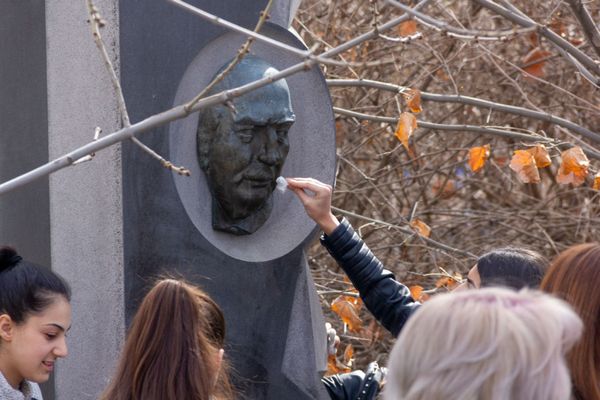 Общегосударственный субботник в Ереване (23 марта 2019) Общегосударственный субботник в Ереване (23 марта 2019) - Sputnik Армения