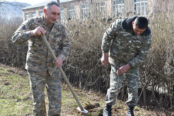 Զինծառայողները մասնակցել են համապետական շաբաթօրյակին - Sputnik Արմենիա