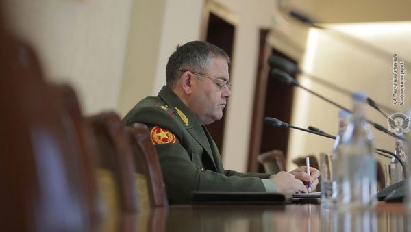 Начальник Генштаба ВС Армении Артак Давтян во время оперативных сборов командного состава (25 марта 2019). Еревaн - Sputnik Արմենիա
