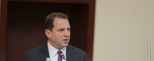 Министр обороны Армении Давид Тоноян во время оперативных сборов командного состава (25 марта 2019). Еревaн Министр обороны Армении Давид Тоноян во время оперативных сборов командного состава (25 марта 2019). Еревaн - Sputnik Армения