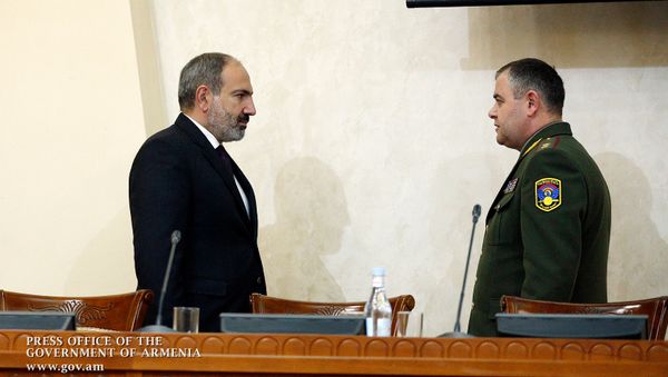 Премьер-министр Никол Пашинян встретился с участниками оперативного сбора руководящего состава ВС Армении (25 марта 2019). Еревaн - Sputnik Արմենիա