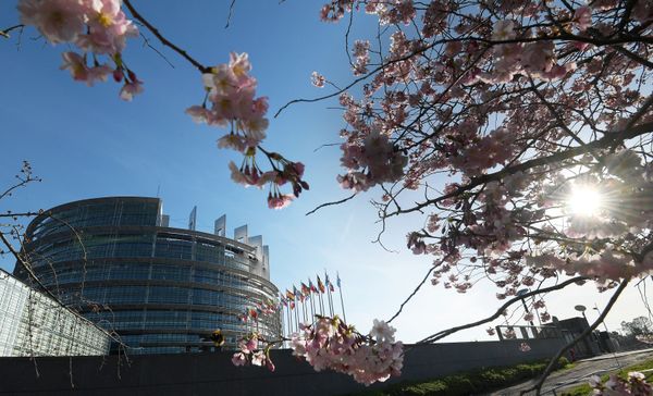 Здание Европарламента - Sputnik Армения
