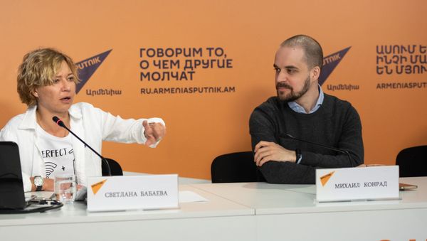 Светлана Бабаева и Михаил Конрад на учебном проекте SputnikPro (27 марта 2019). Еревaн - Sputnik Արմենիա