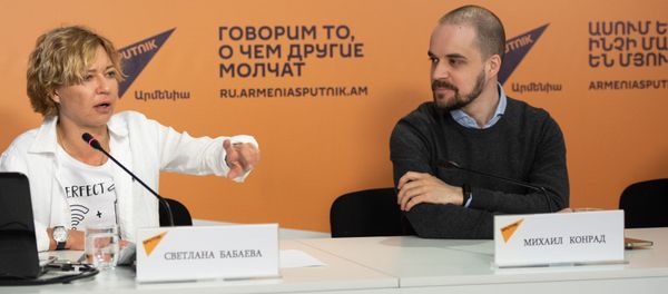 Светлана Бабаева и Михаил Конрад на учебном проекте SputnikPro (27 марта 2019). Еревaн - Sputnik Արմենիա
