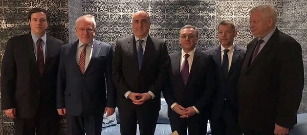 Встреча глав МИД Армении и Азербайджана Зограба Мнацаканяна и Эльмара Мамедъярова (28 марта 2019). Вена - Sputnik Армения