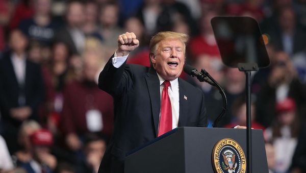 Президент Дональд Трамп выступает перед сторонниками во время митинга на арене Ван Андел (28 марта 2019). Гранд-Рапидс, штат Мичиган - Sputnik Армения