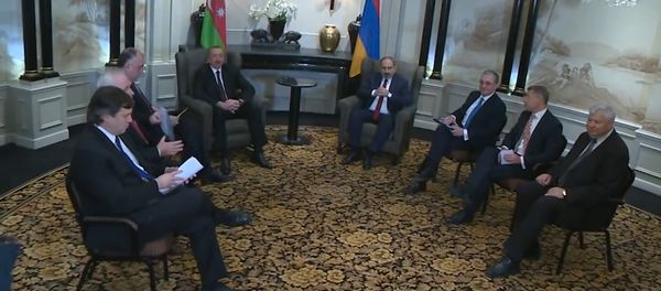 Встреча премьер-министра Армении Никола Пашиняна с президентом Азербайджана Ильхамом Алиевым - Sputnik Армения