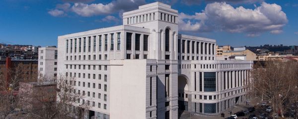 Здание министерства иностранных дел Армении Здание министерства иностранных дел Армении - Sputnik Армения