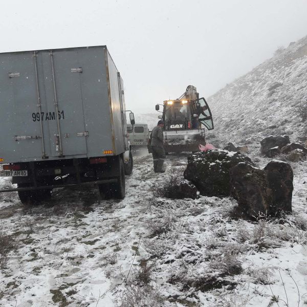 Երևանի մի հատվածը զրկվել է ջրից. պատճառը ջրատարի վթարն է. լուսանկարներ - Sputnik Արմենիա