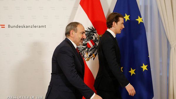 Встреча премьер-министра Армении Никола Пашиняна с канцлером Австрии Себастьяном Курцем (29 марта 2019). Вена - Sputnik Армения