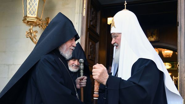 Встреча Верховного Патриарха и Католикоса всех армян Гарегина II с Патриархом Московским и всея Руси Кириллом в Даниловом монастыре (2 апреля 2019). Москвa - Sputnik Армения