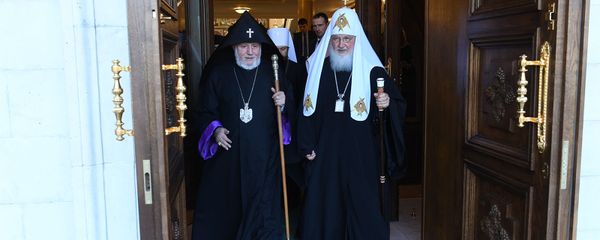 Встреча Верховного Патриарха и Католикоса всех армян Гарегина II с Патриархом Московским и всея Руси Кириллом в Даниловом монастыре (2 апреля 2019). Москвa - Sputnik Արմենիա