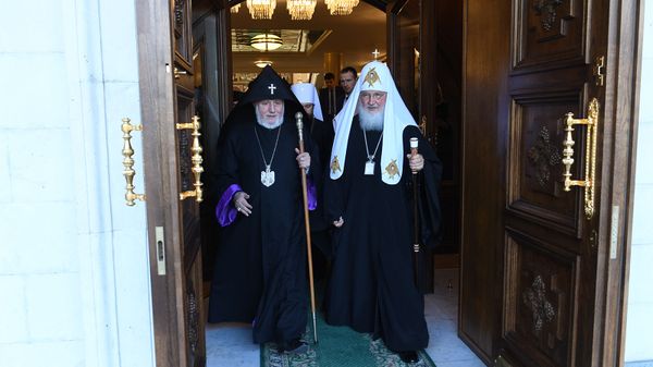 Встреча Верховного Патриарха и Католикоса всех армян Гарегина II с Патриархом Московским и всея Руси Кириллом в Даниловом монастыре (2 апреля 2019). Москвa - Sputnik Արմենիա
