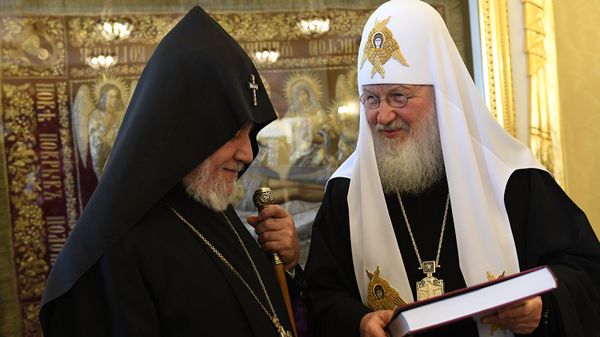 Встреча Верховного Патриарха и Католикоса всех армян Гарегина II с Патриархом Московским и всея Руси Кириллом в Даниловом монастыре (2 апреля 2019). Москвa - Sputnik Армения