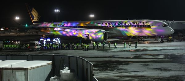 Самолет нового поколения Airbus a350-900 Singapore Airlines выполнил первый регулярный рейс в Россию Самолет нового поколения Airbus a350-900 Singapore Airlines выполнил первый регулярный рейс в Россию - Sputnik Армения