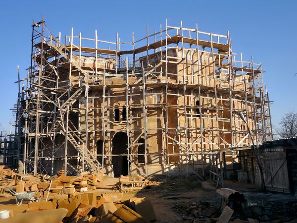 Նոր սիրտ, Ստեփանակերտի մէջ օծած են զուարթնոցատիպ եւ Արարատի խորհրդանիշով եկեղեցի - Sputnik Արմենիա