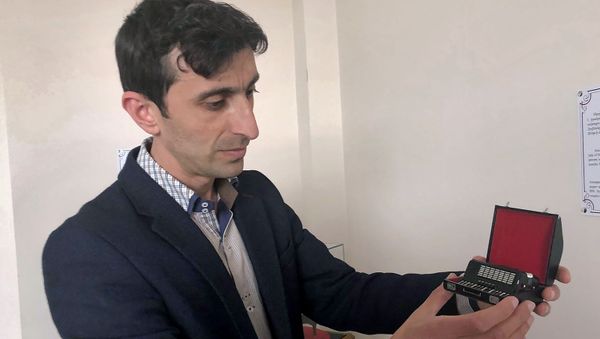 Экспонат музея миниатюр Валерия Назаретяна - Sputnik Արմենիա