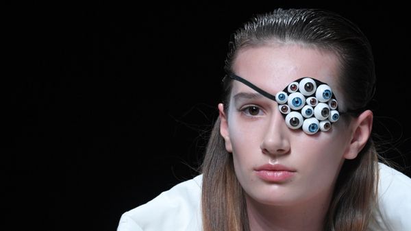 Демонстрация одежды бренда Holy MHPI на площадке Mercedes-Benz Fashion Week Russia (30 марта 2019). Москвa - Sputnik Армения