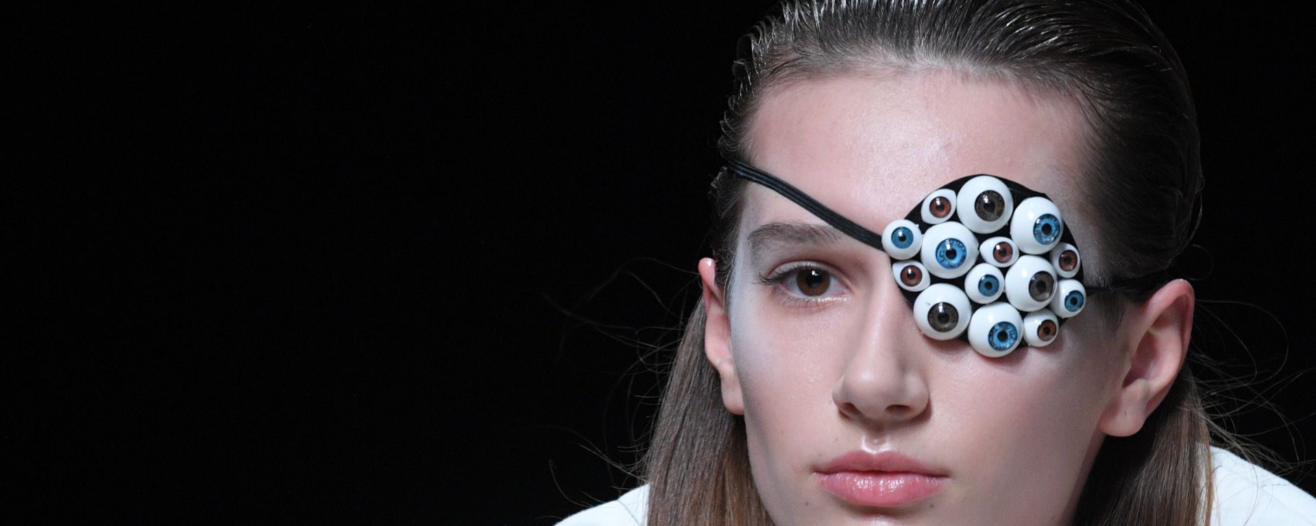 Демонстрация одежды бренда Holy MHPI на площадке Mercedes-Benz Fashion Week Russia (30 марта 2019). Москвa - Sputnik Армения, 1920, 13.10.2021