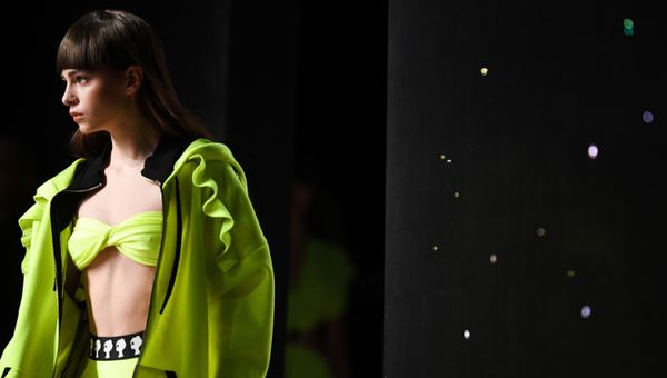 Демонстрация одежды дизайнера Беллы Потемкиной / Bella Potemkina на площадке Mercedes-Benz Fashion Week Russia (1 апреля 2019). Москвa - Sputnik Արմենիա