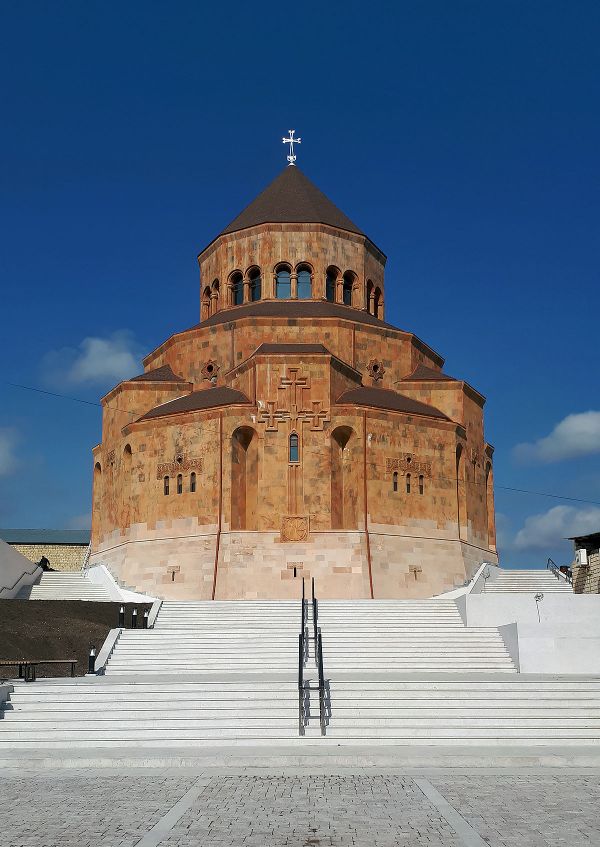 Նոր սիրտ, Ստեփանակերտի մէջ օծած են զուարթնոցատիպ եւ Արարատի խորհրդանիշով եկեղեցի - Sputnik Արմենիա